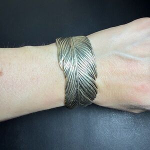 Jen Atkin x Chloe + Isabel feather bun cuff / bracelet